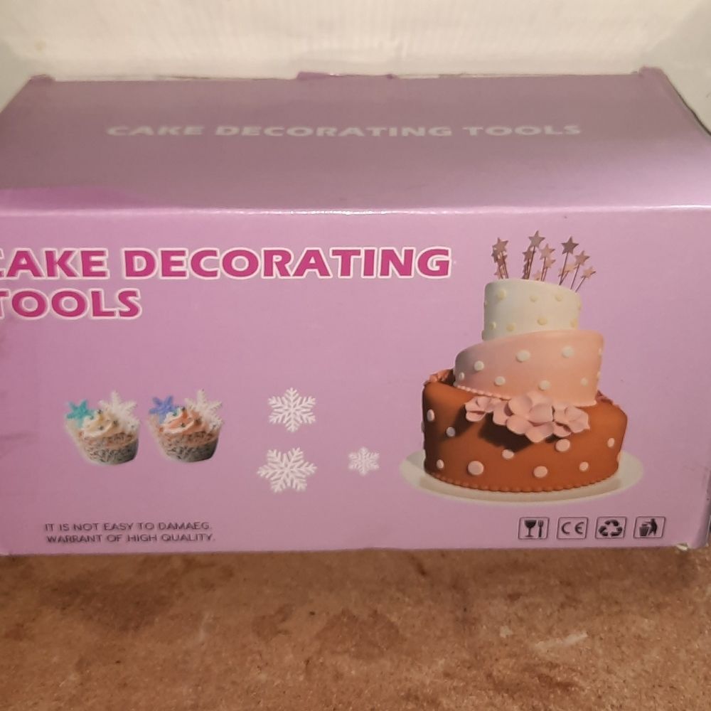 Solobee Cake Decorating Tool 114 Piece Set